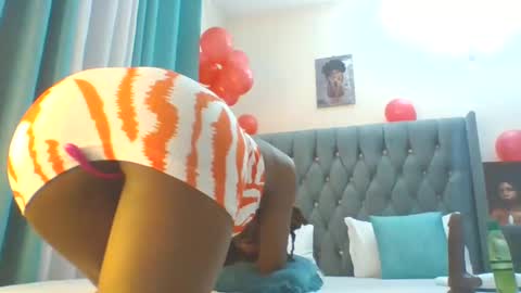 Snapshot of blackthickpussy chatting on February 15, 9:04 pm blackthickpussy online show from February 15, 9:04 pm