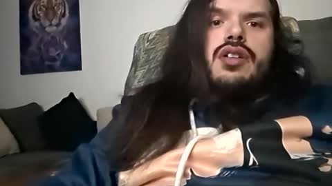 Black wolf online show from February 15, 5:41 am