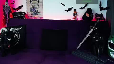 Dave online show from October 4, 6:50 pm