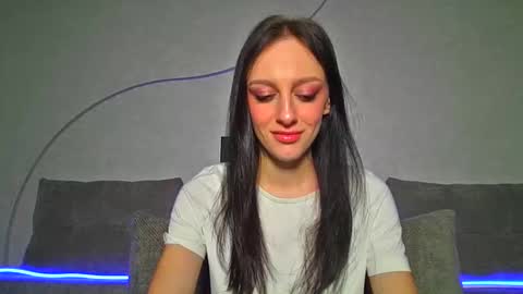 Snapshot of blacky_berry chatting on February 16, 2:13 pm Ivy online show from February 16, 2:13 pm