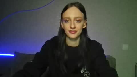 Snapshot of blacky_berry chatting on February 22, 5:33 pm Ivy online show from February 22, 5:33 pm