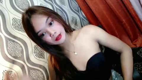 Snapshot of blacky_luna chatting on December 28, 7:43 pm sweetyluna online show from December 28, 7:43 pm