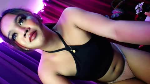sweetyluna online show from May 16, 7:45 pm