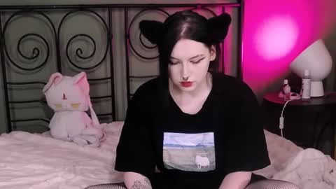 Snapshot of blacky_tea chatting on October 13, 4:40 pm blacky_tea online show from October 13, 4:40 pm