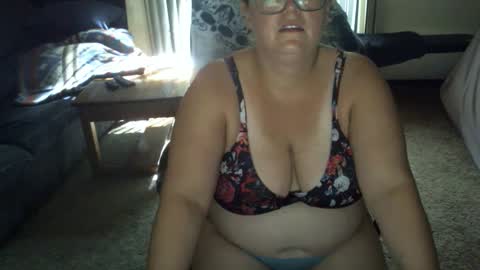 bladesizzo3111 online show from September 18, 6:54 pm