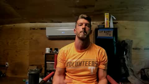 blahblahnoonecares online show from May 21, 8:38 pm