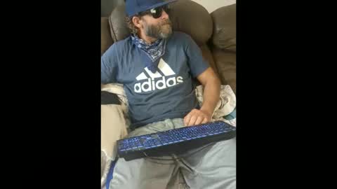 Snapshot of blair_43 chatting on June 10, 9:35 pm blair_43 online show from June 10, 9:35 pm