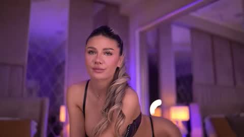 BlairSanders online show from December 18, 7:20 pm