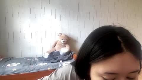 Mila online show from April 27, 6:44 am