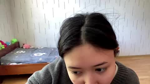 Mila online show from April 29, 8:07 am