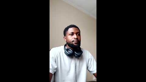 blakchiise online show from April 17, 1:47 pm