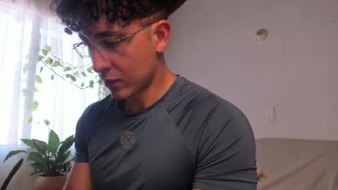 Snapshot of blake_levi chatting on February 11, 6:02 pm Blake Levi Independent Model online show from February 11, 6:02 pm