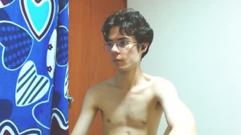 Snapshot of blakeshatter chatting on March 6, 7:03 am blakeshatter online show from March 6, 7:03 am