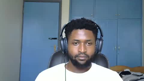 blakmoufaka online show from October 20, 6:14 am