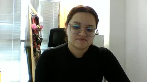 Lary online show from September 17, 5:25 pm