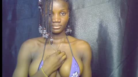 Snapshot of blaq_melanin chatting on April 26, 7:06 am nikky00 online show from April 26, 7:06 am