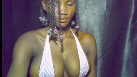 Snapshot of blaq_melanin chatting on April 26, 7:44 pm nikky00 online show from April 26, 7:44 pm