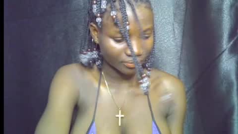 Snapshot of blaq_melanin chatting on April 29, 8:18 am nikky00 online show from April 29, 8:18 am
