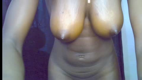 Snapshot of blaq_melanin chatting on May 7, 8:42 am nikky00 online show from May 7, 8:42 am