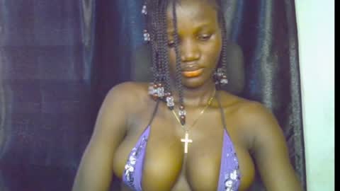 Snapshot of blaq_melanin chatting on May 9, 9:47 am nikky00 online show from May 9, 9:47 am