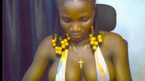 Snapshot of blaq_melanin chatting on June 14, 7:21 am nikky00 online show from June 14, 7:21 am