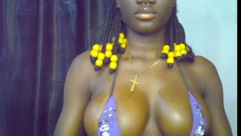 Snapshot of blaq_melanin chatting on June 24, 10:58 am nikky00 online show from June 24, 10:58 am