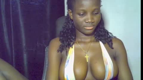 Snapshot of blaq_melanin chatting on June 30, 8:37 am nikky00 online show from June 30, 8:37 am