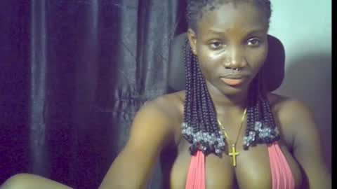 Snapshot of blaq_melanin chatting on July 19, 7:45 am nikky00 online show from July 19, 7:45 am