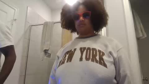 Snapshot of blessica_eddieluv6996 chatting on February 8, 5:38 pm BLESSICA EDDIE LOVE online show from February 8, 5:38 pm