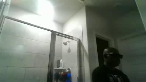 Snapshot of blessica_eddieluv6996 chatting on May 10, 2:39 am BLESSICA EDDIE LOVE online show from May 10, 2:39 am