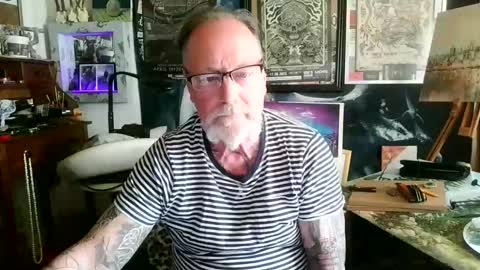 blindsurfer780299 online show from April 30, 2:34 pm