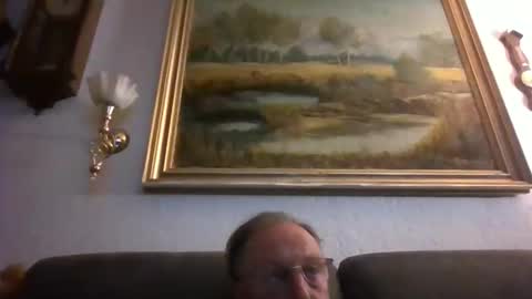 Snapshot of blindsurfer780299 chatting on May 10, 9:09 pm blindsurfer780299 online show from May 10, 9:09 pm