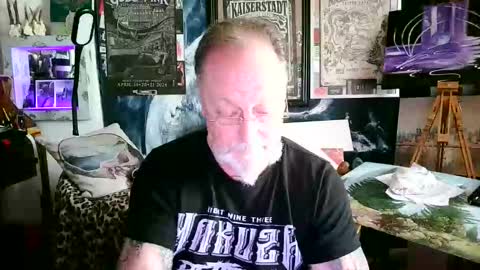Snapshot of blindsurfer780299 chatting on June 2, 10:50 am blindsurfer780299 online show from June 2, 10:50 am