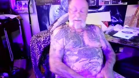 Snapshot of blindsurfer780299 chatting on June 29, 5:03 am blindsurfer780299 online show from June 29, 5:03 am