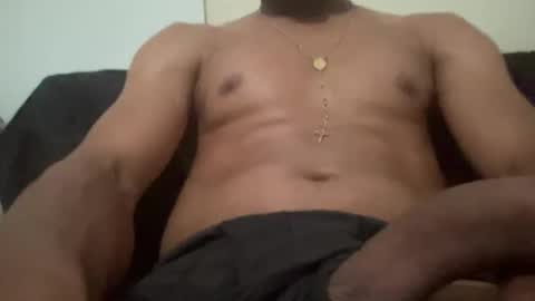 Snapshot of blingsexxx420 chatting on October 12, 7:13 pm blingsexxx420 online show from October 12, 7:13 pm