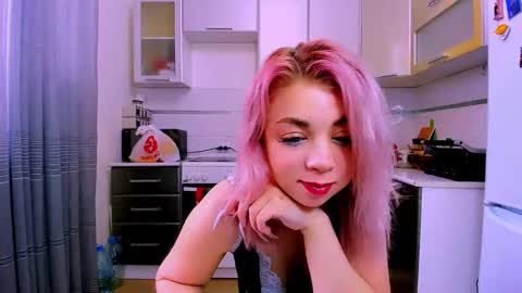 Nicole online show from January 25, 9:04 am