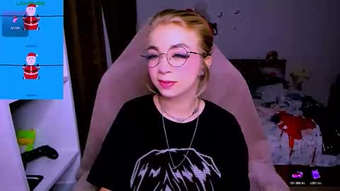 Nicole online show from December 22, 3:36 am