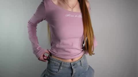  LiLy online show from February 22, 4:16 pm