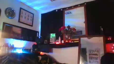 blissful614380763 online show from May 19, 10:05 pm