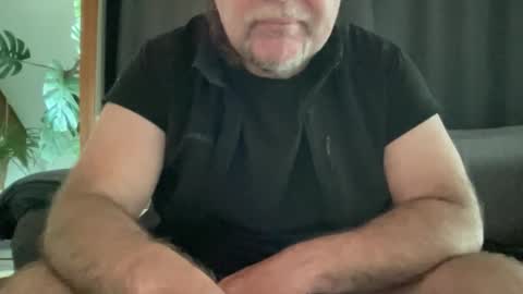 BlIdoL online show from April 21, 6:09 am