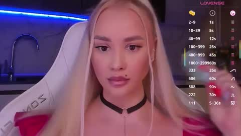 Lana online show from February 11, 3:55 am