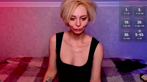 blond_ice_ann online show from April 18, 7:40 pm