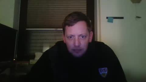 Snapshot of blonde32m chatting on January 23, 8:13 pm blonde32m online show from January 23, 8:13 pm