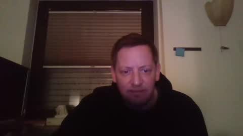 Snapshot of blonde32m chatting on January 26, 5:02 am blonde32m online show from January 26, 5:02 am