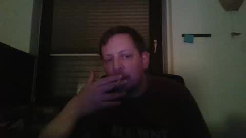 Snapshot of blonde32m chatting on February 3, 6:49 pm blonde32m online show from February 3, 6:49 pm