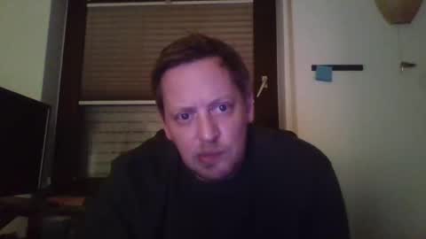 Snapshot of blonde32m chatting on February 16, 6:10 pm blonde32m online show from February 16, 6:10 pm