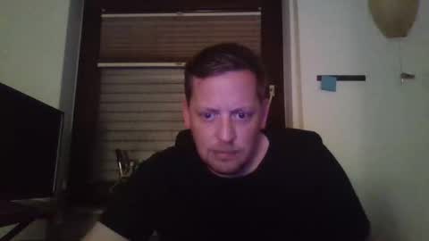 Snapshot of blonde32m chatting on September 24, 9:18 pm blonde32m online show from September 24, 9:18 pm