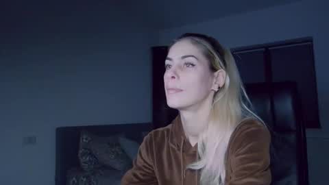 blonde4pasion online show from December 6, 10:52 pm