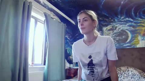 blonde4pasion online show from October 20, 10:49 am