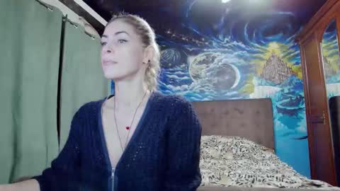 blonde4pasion online show from October 31, 4:30 pm